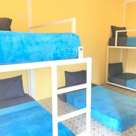 קו צ'אנג Bee Sleep Hostel Lonely Beach (Adults Only) מראה חיצוני תמונה