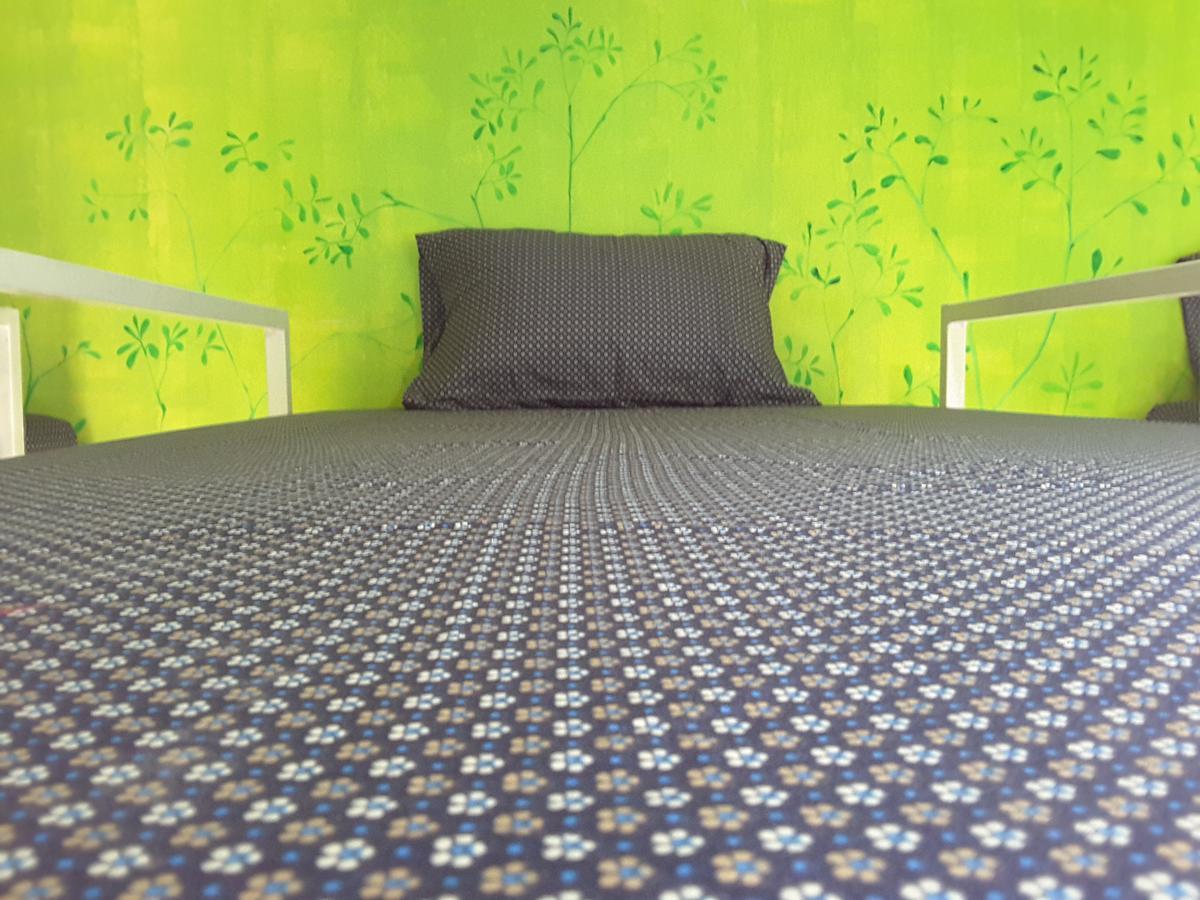 קו צ'אנג Bee Sleep Hostel Lonely Beach (Adults Only) מראה חיצוני תמונה